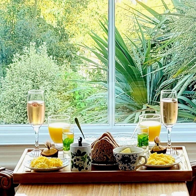 West Hill Retreat Edwardian Balcony Ensuite With Room Served Breakfast & Free Parking Hastings Extérieur photo